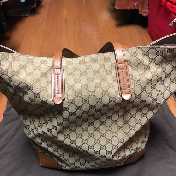 Oversized Gucci Travel Tote - Picture 3 of 9